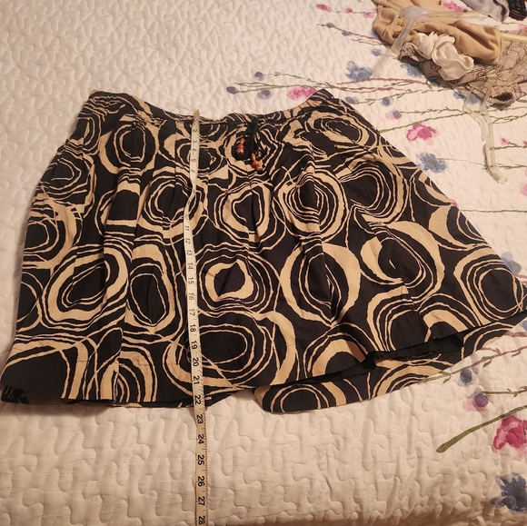 Old Navy Dresses & Skirts - Old Navy Black and Tan Skater Skirt SIZE 18